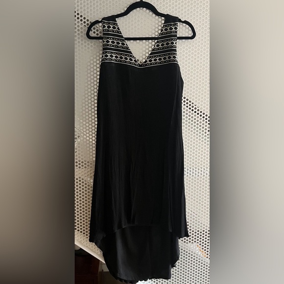 Apt 9 Vee Neck Sleeveless MIDI Dress Medium in Black with White/Good embroidery - Picture 2 of 13